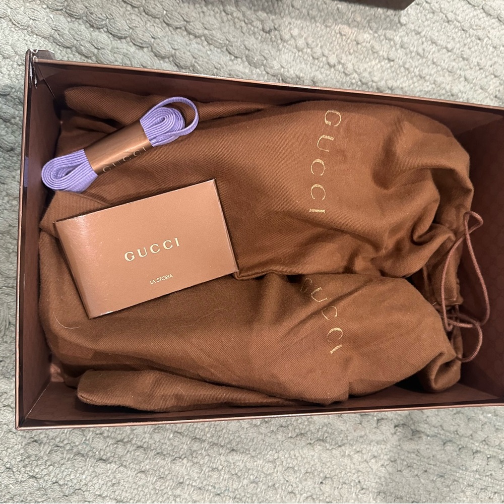 Gucci White and Purple Low-Top Women's Sneakers - Picture 2 of 10